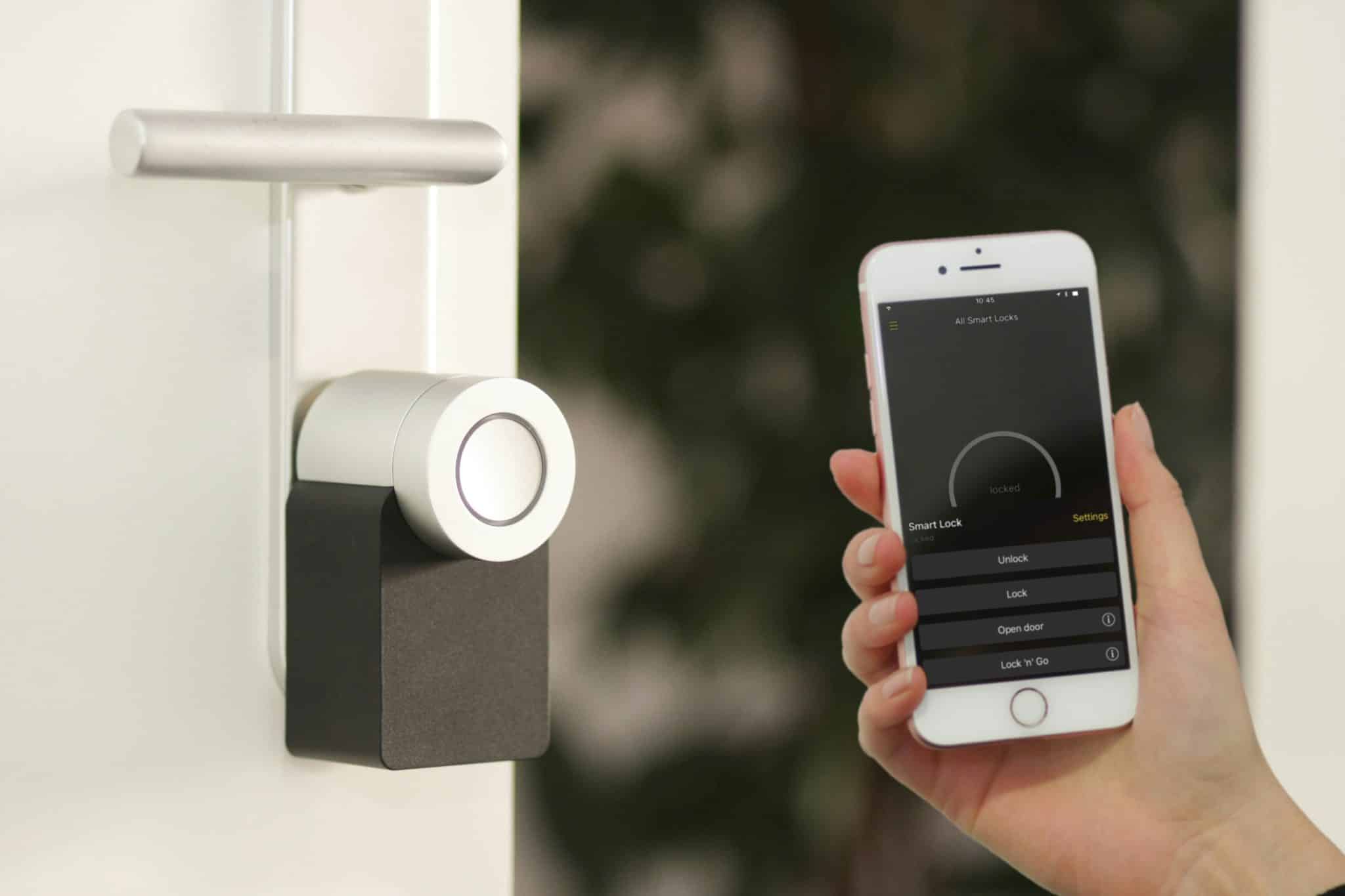 https://prolecelectricalanddataservices.com.au/wp-content/uploads/2025/01/modern-home-interior-with-smart-lighting-and-technology.jpg